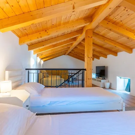 ヴィラ House Verona 25m From The Beach, Martinscica, Cres Island