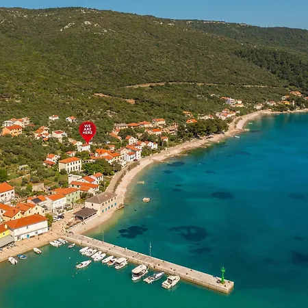 House Verona 25m From The Beach, Martinscica, Cres Island *